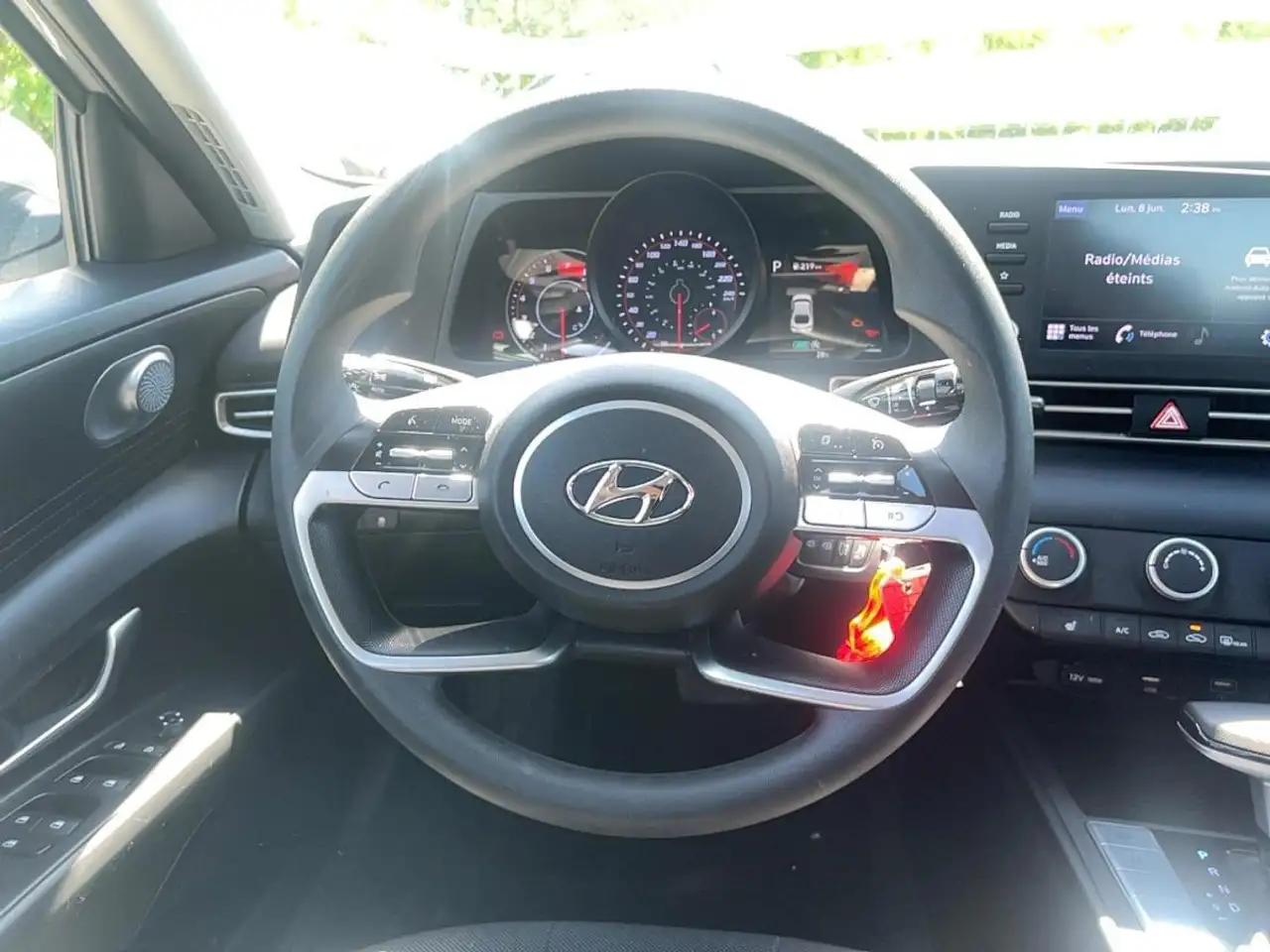 Hyundai ELANTRA снимка Hyundai ELANTRA