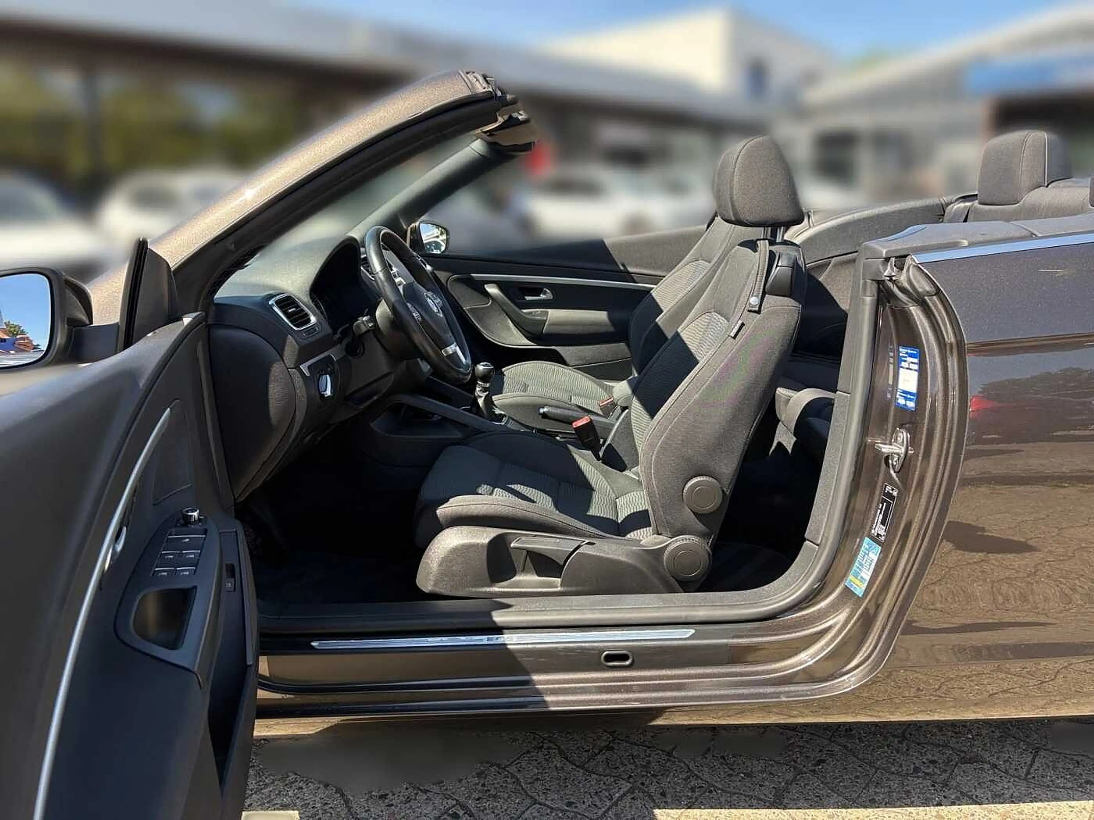 Volkswagen Eos 2.0 TDI Garantie Navi PDC Klima Sitzhzg — photo 13