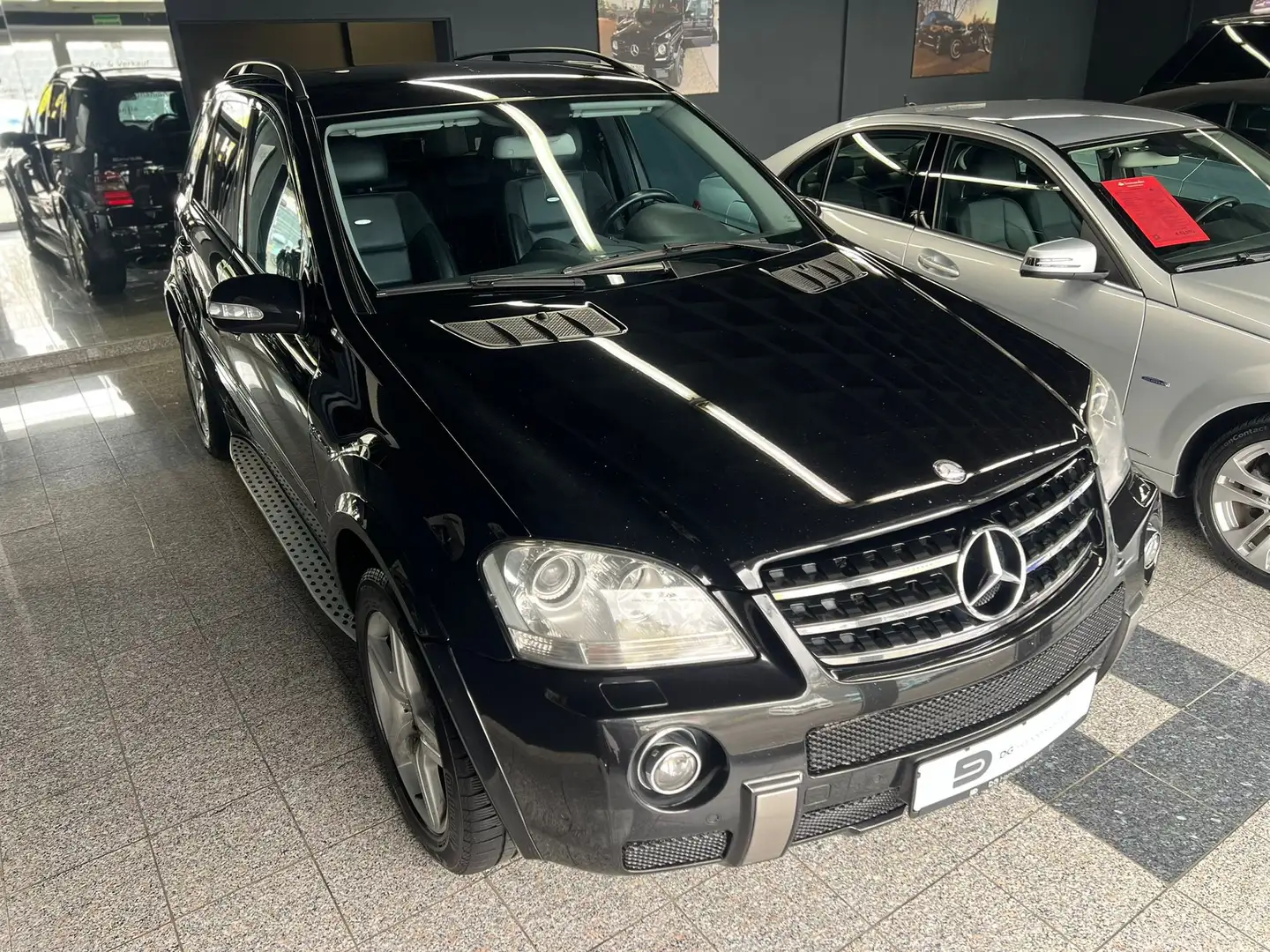 Mercedes-Benz ML 63 AMG ML 63 AMG (1.Hand,Deutsches Fahrzeug) Negro - 1