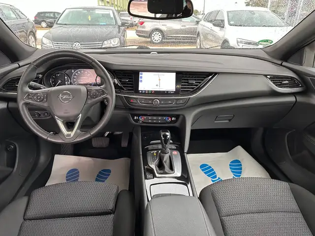 Opel Insignia view 13