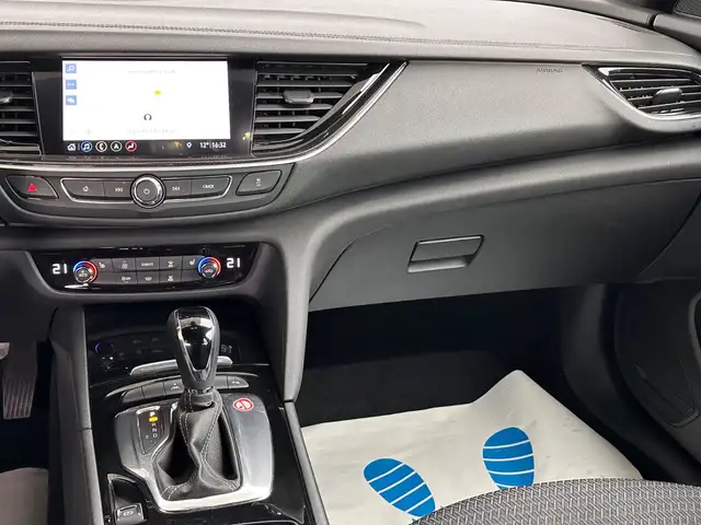 Opel Insignia view 15