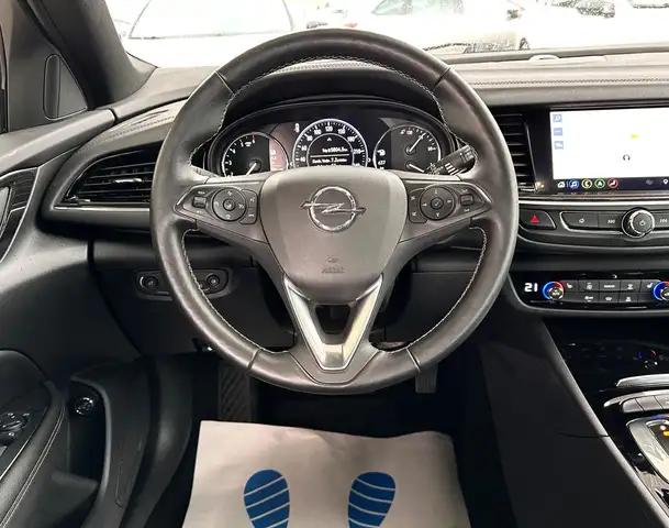 Opel Insignia view 14