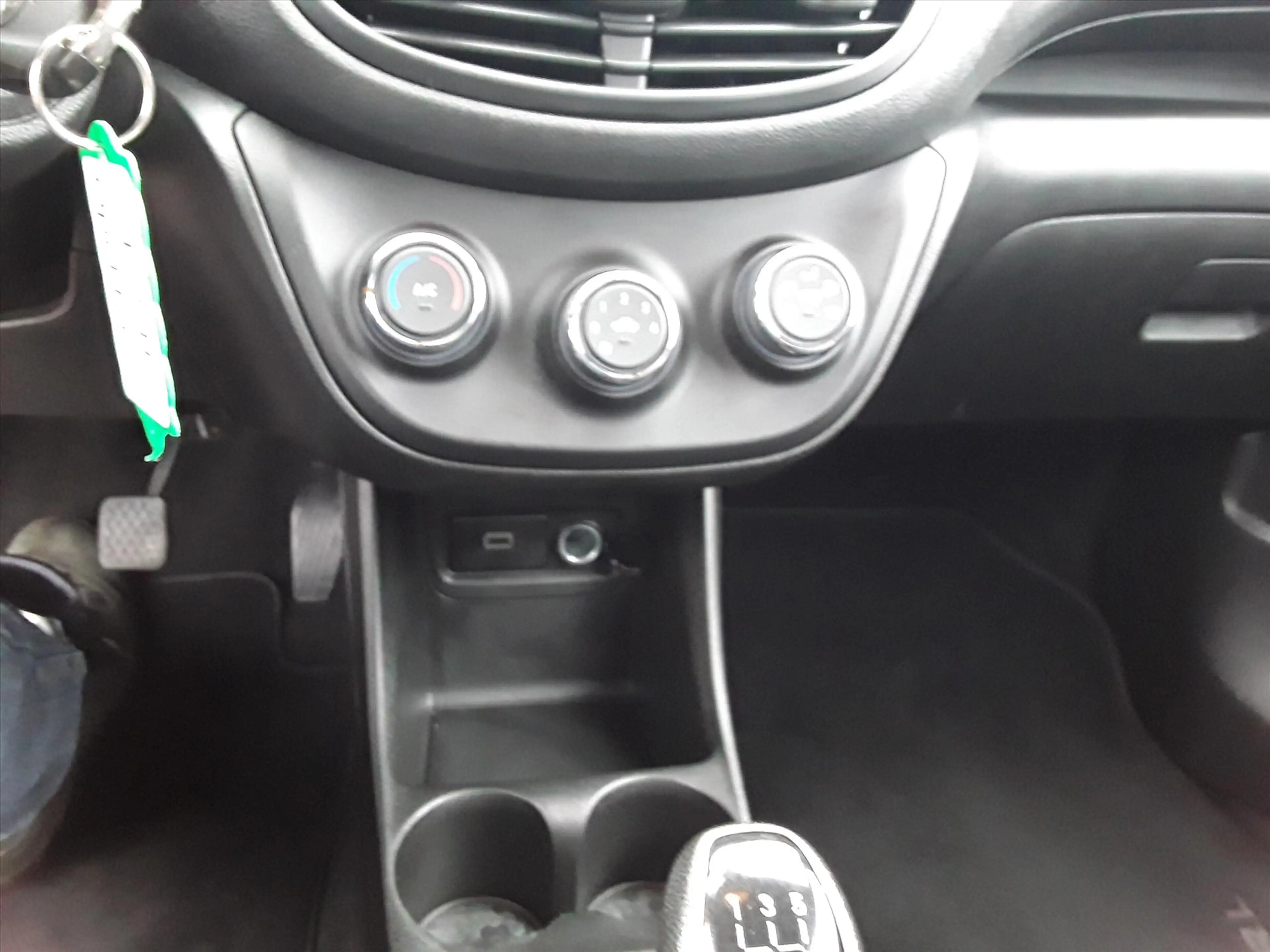 Opel Karl 1.0 Start/Stop 75pk Edition — photo 18