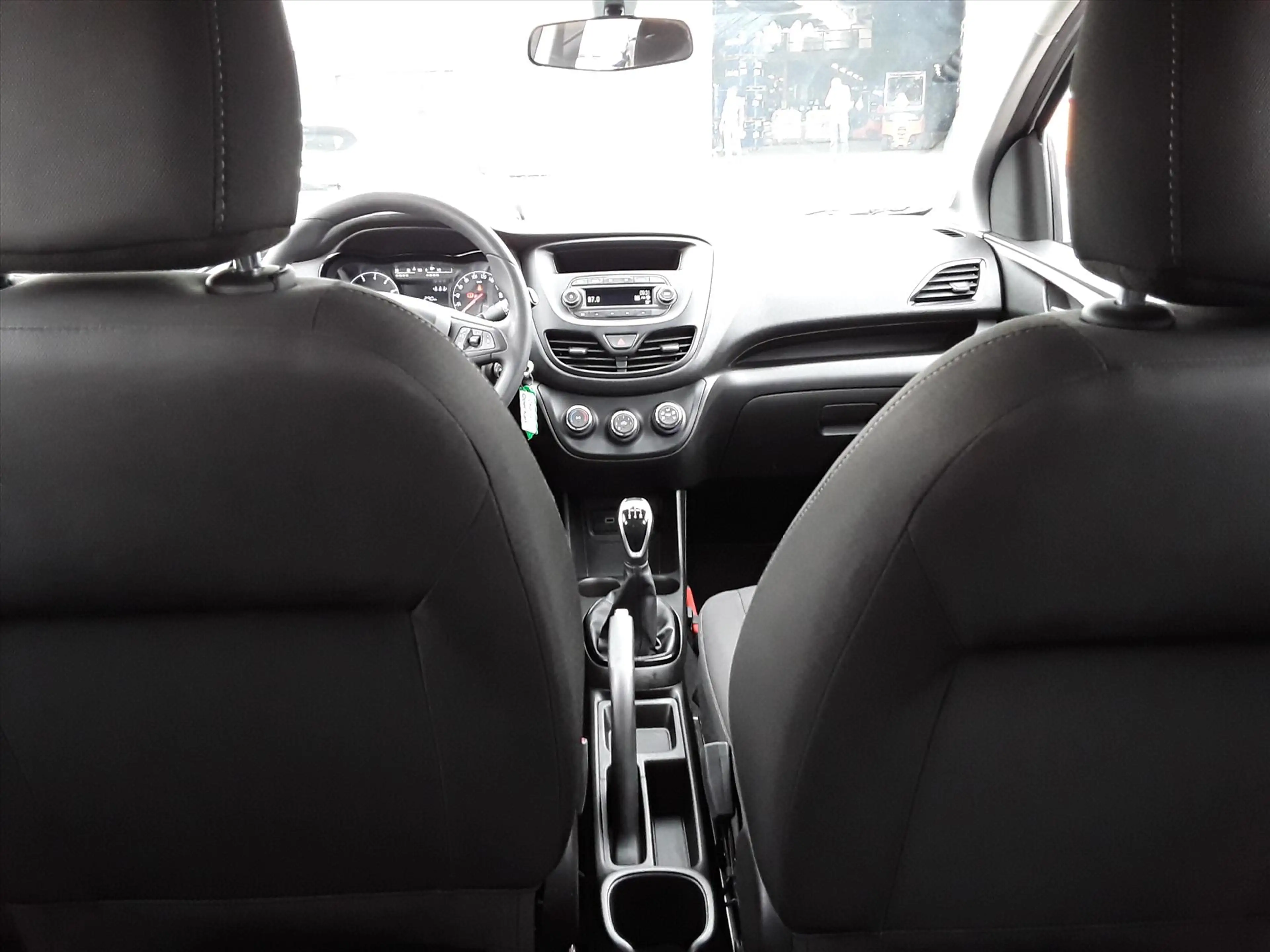 Opel Karl 1.0 Start/Stop 75pk Edition — photo 9
