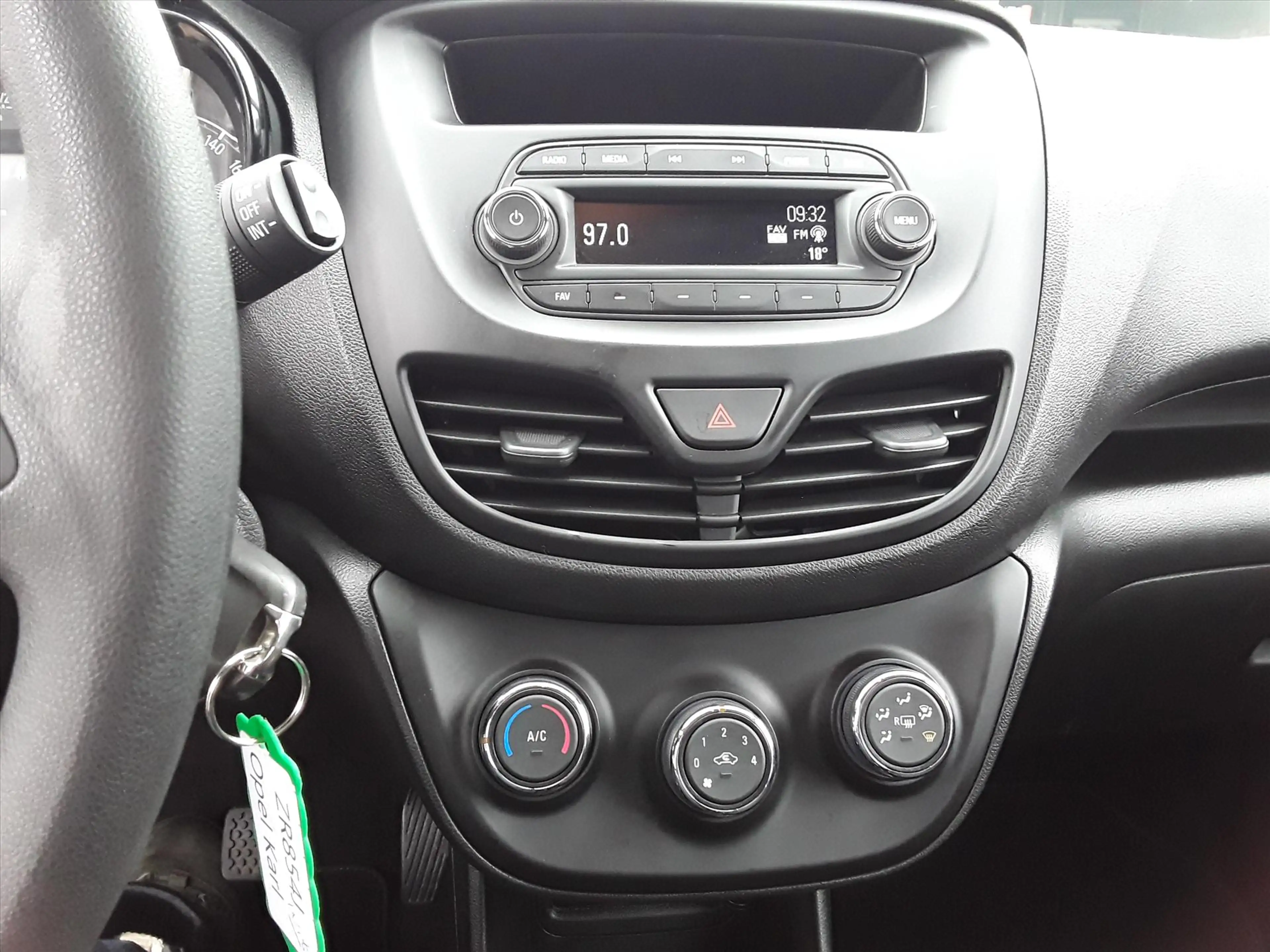 Opel Karl 1.0 Start/Stop 75pk Edition — photo 19