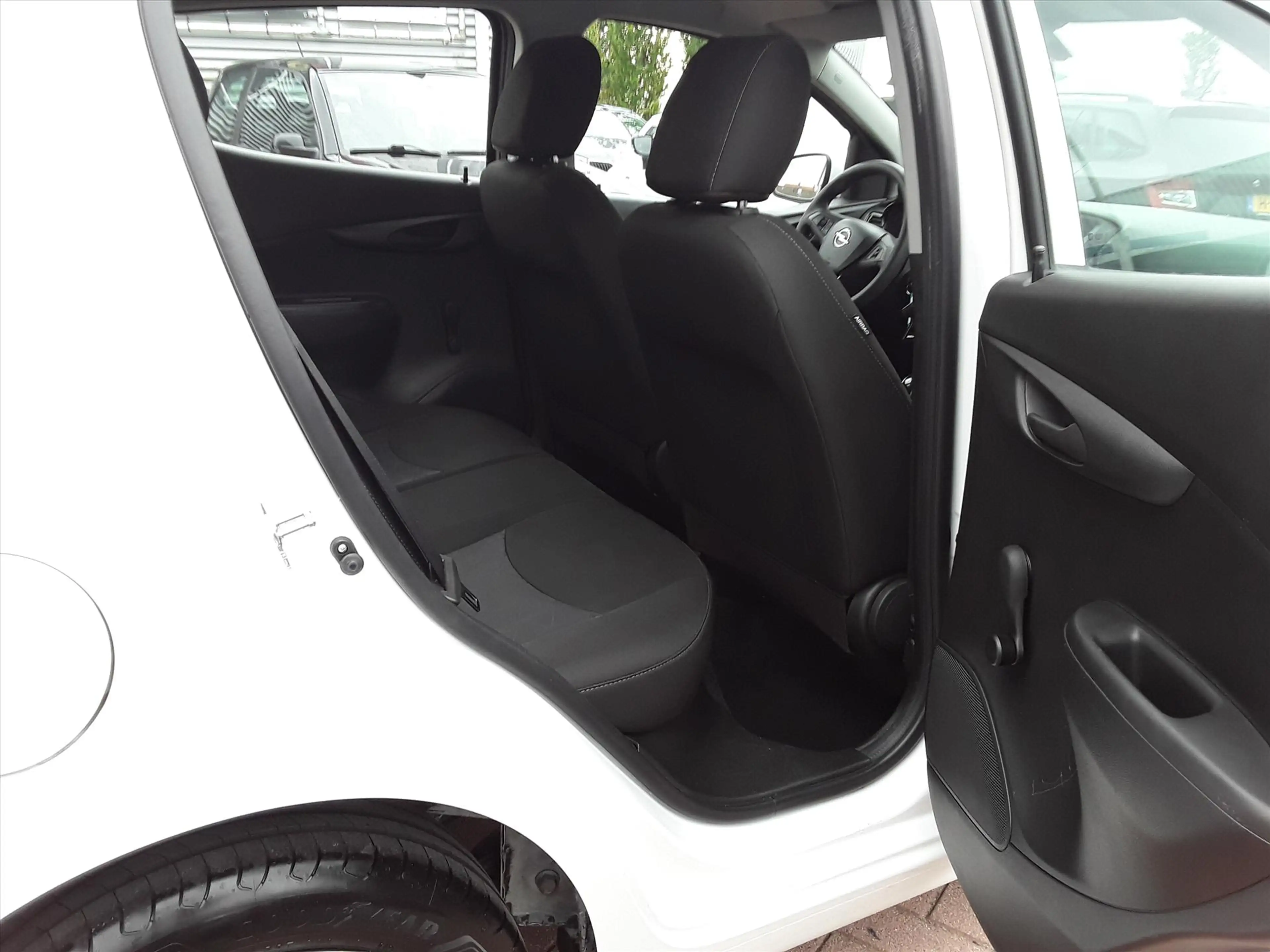 Opel Karl 1.0 Start/Stop 75pk Edition — photo 11