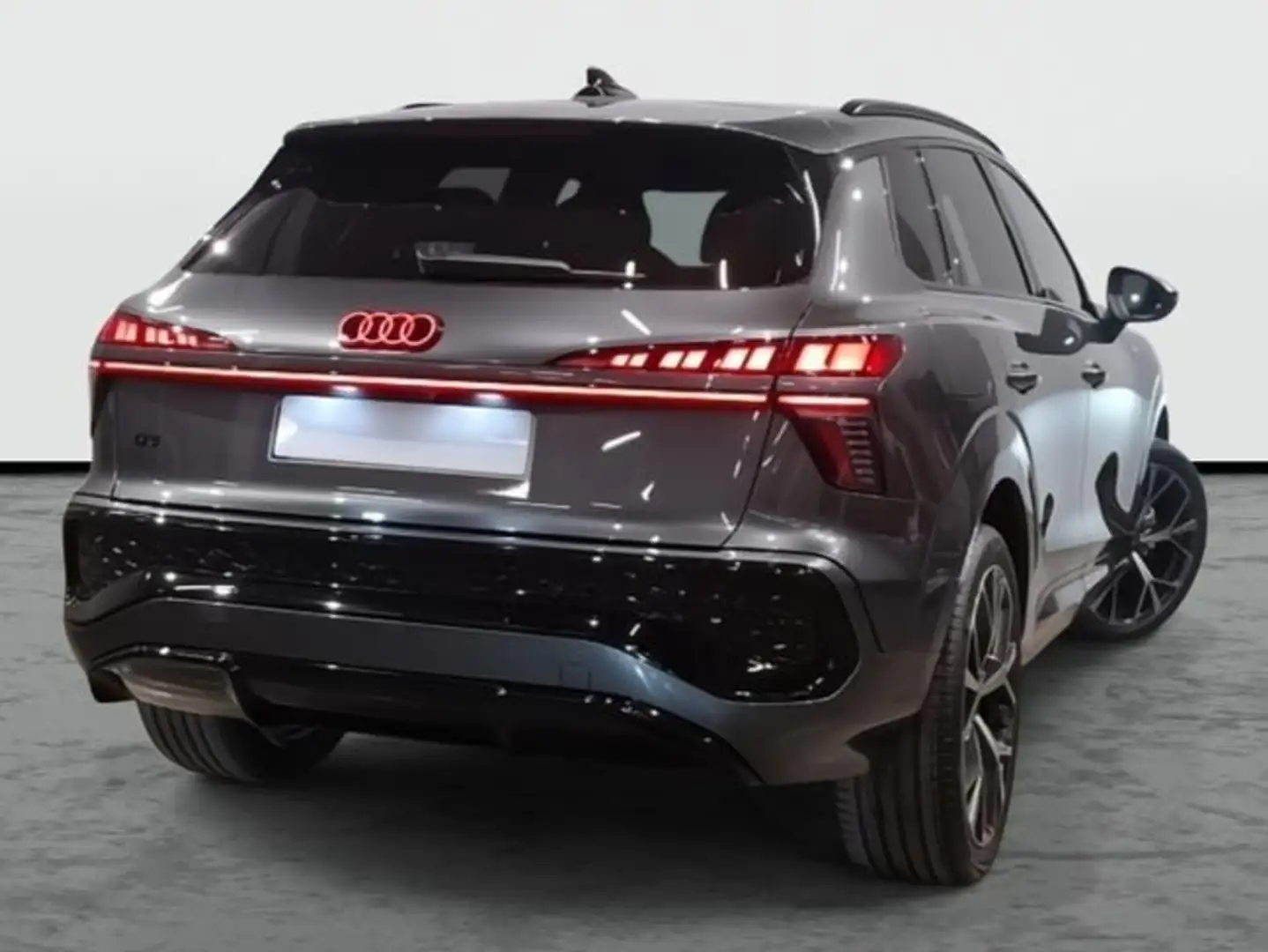 Audi Q3 S line TFSI 110 kW (150 CV) S tronic Gris - 2
