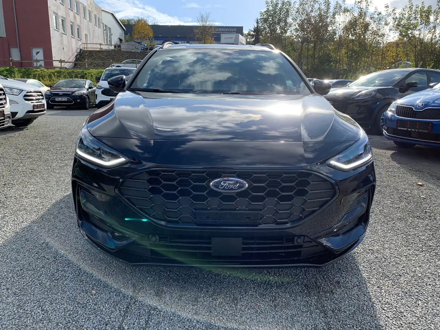 Ford Focus ST-Line X Kombi Automatik, get. Scheiben, Winter., Schwarz - 2