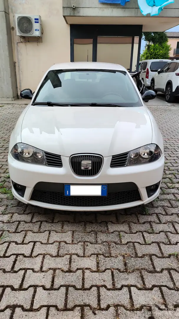 SEAT Ibiza Ibiza 3p 1.8t 20v Cupra 180cv Bianco - 1