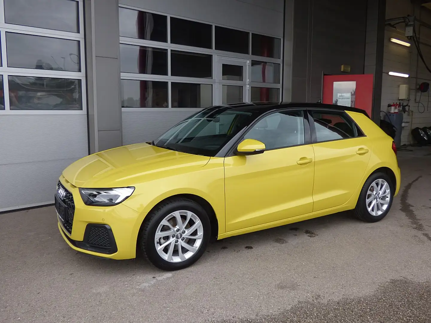 Audi A1 SB 30 TFSI B&O/Kamera/Alu Gelb - 2