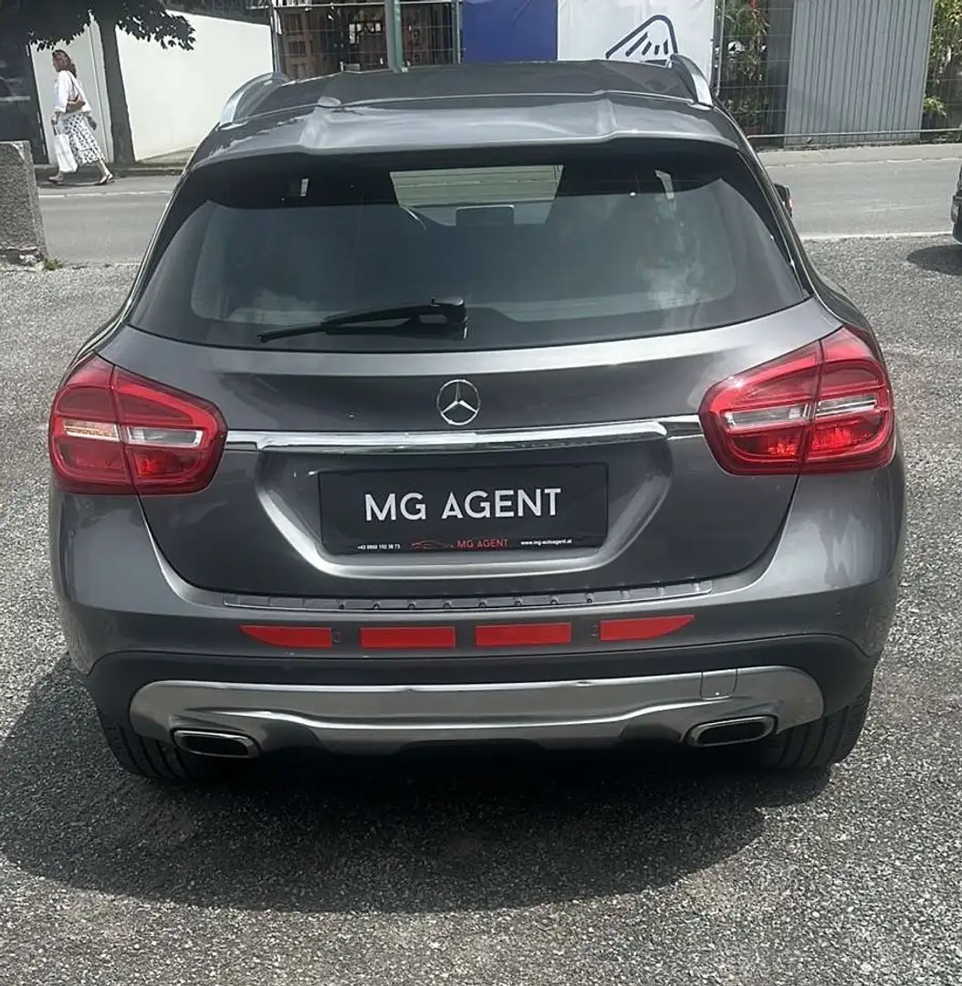 Mercedes-Benz GLA 200 GLA 200 (156.943) Gris - 1