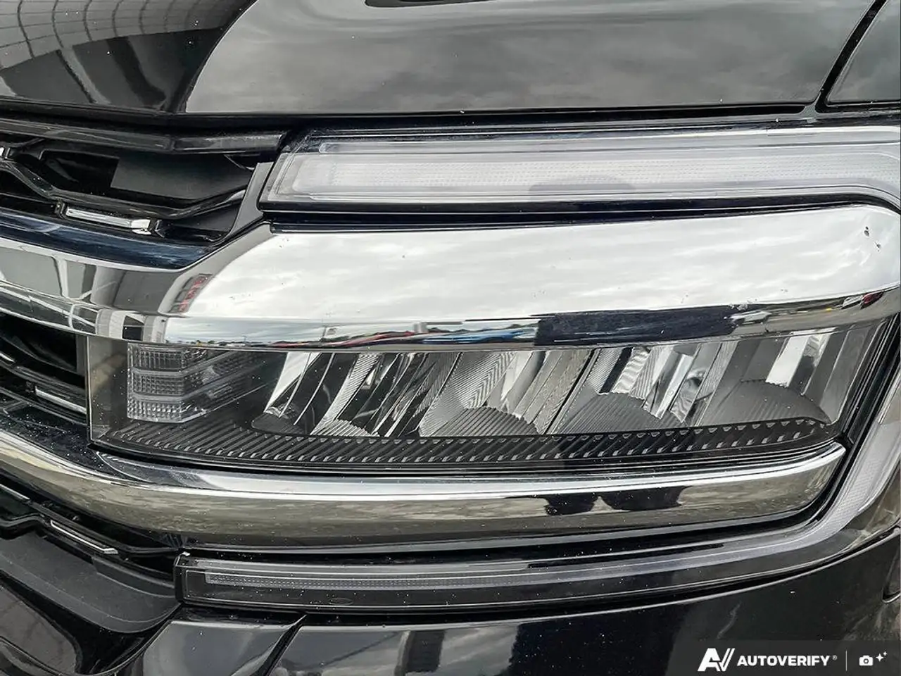 Ford Expedition снимка Ford Expedition