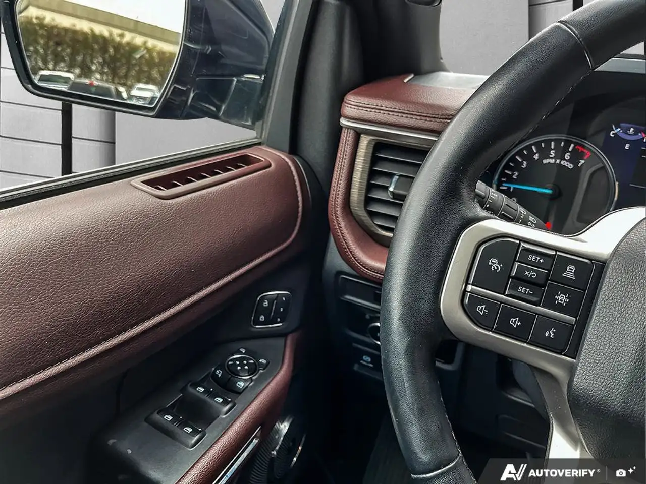 Ford Expedition снимка Ford Expedition