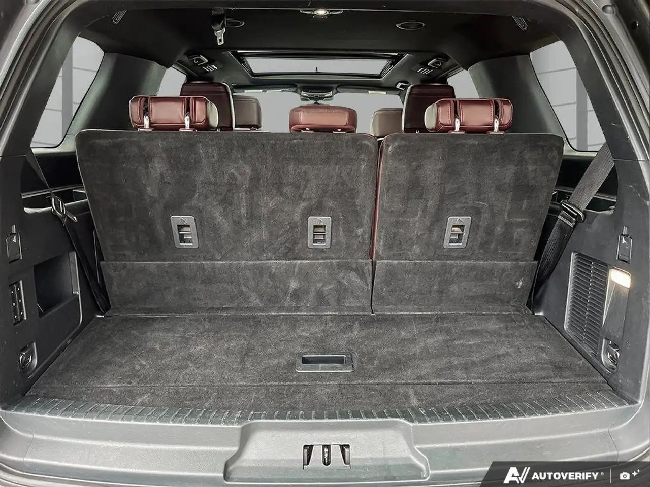 Ford Expedition снимка Ford Expedition