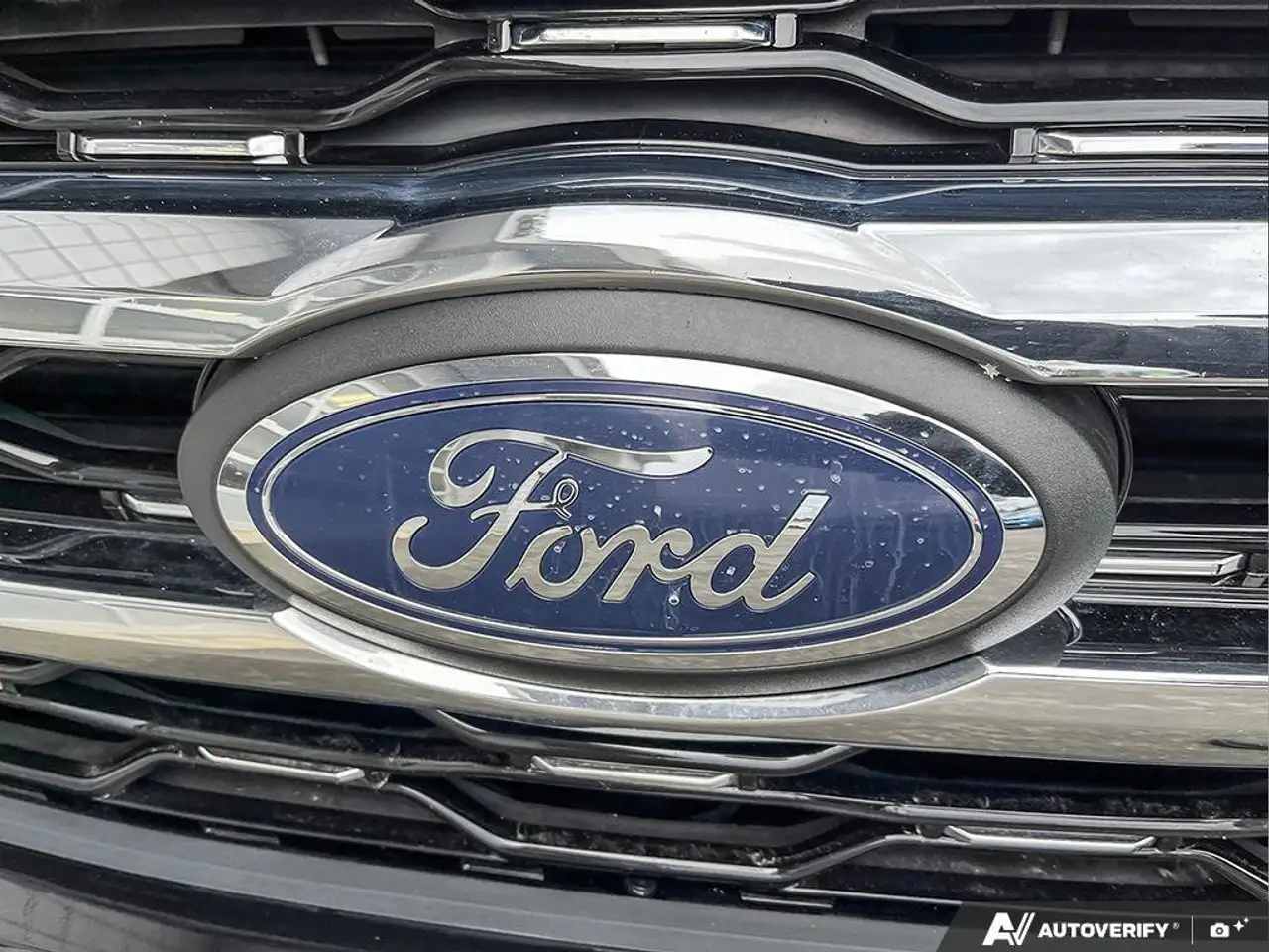 Ford Expedition снимка Ford Expedition