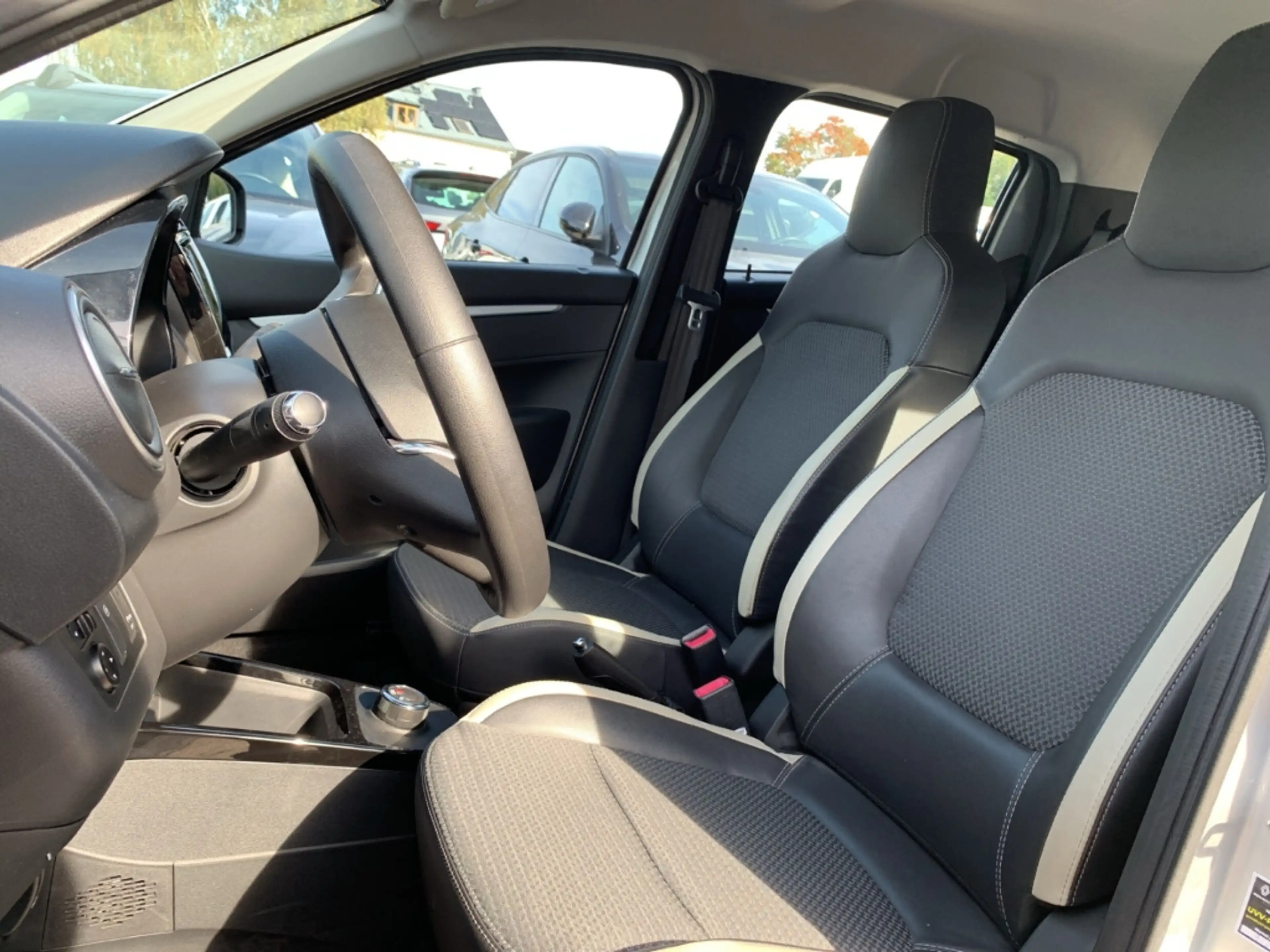 Dacia Spring ESSENTIAL ELECTRIC Essential Electric 45 KLIMA+CCS — photo 9