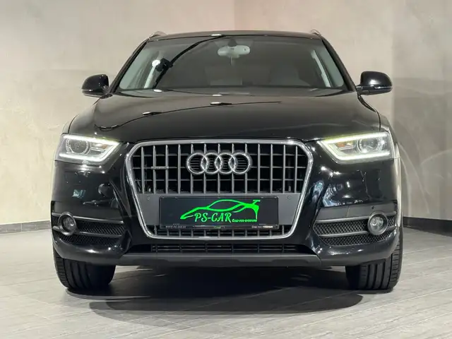 Audi Q3 view 4