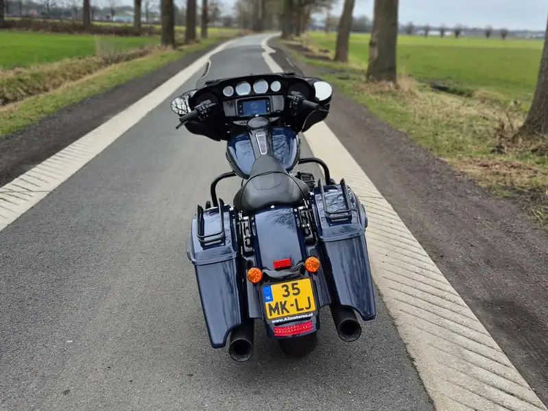 Harley-Davidson Street Glide - foto 3