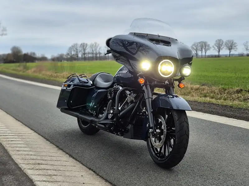 Harley-Davidson Street Glide - foto 6