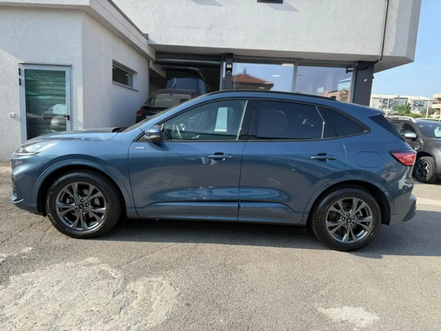 Ford Kuga 2.0 EcoBlue 120 CV aut. 2WD ST-Line Blu/Azzurro - 2