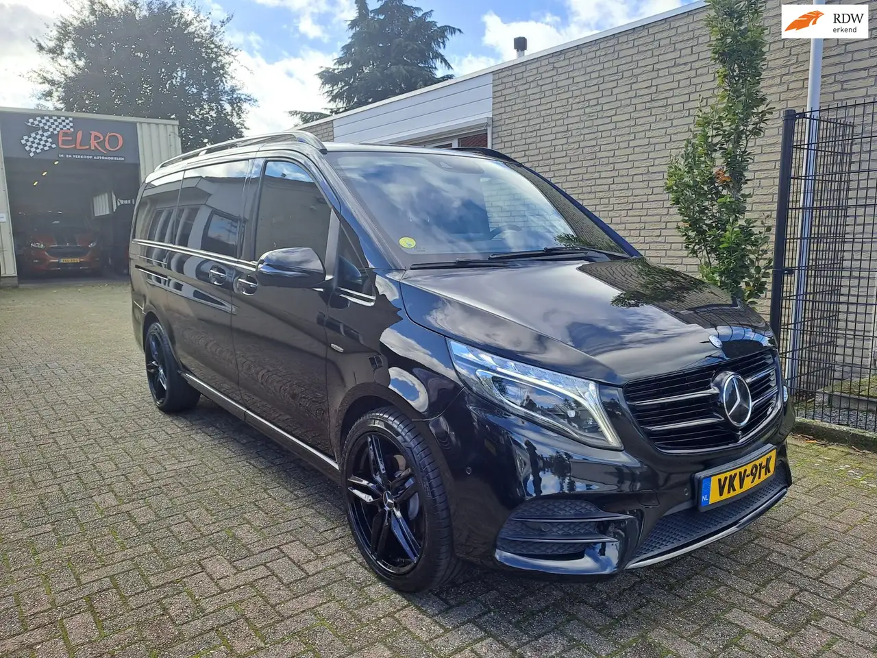Mercedes-Benz V 250