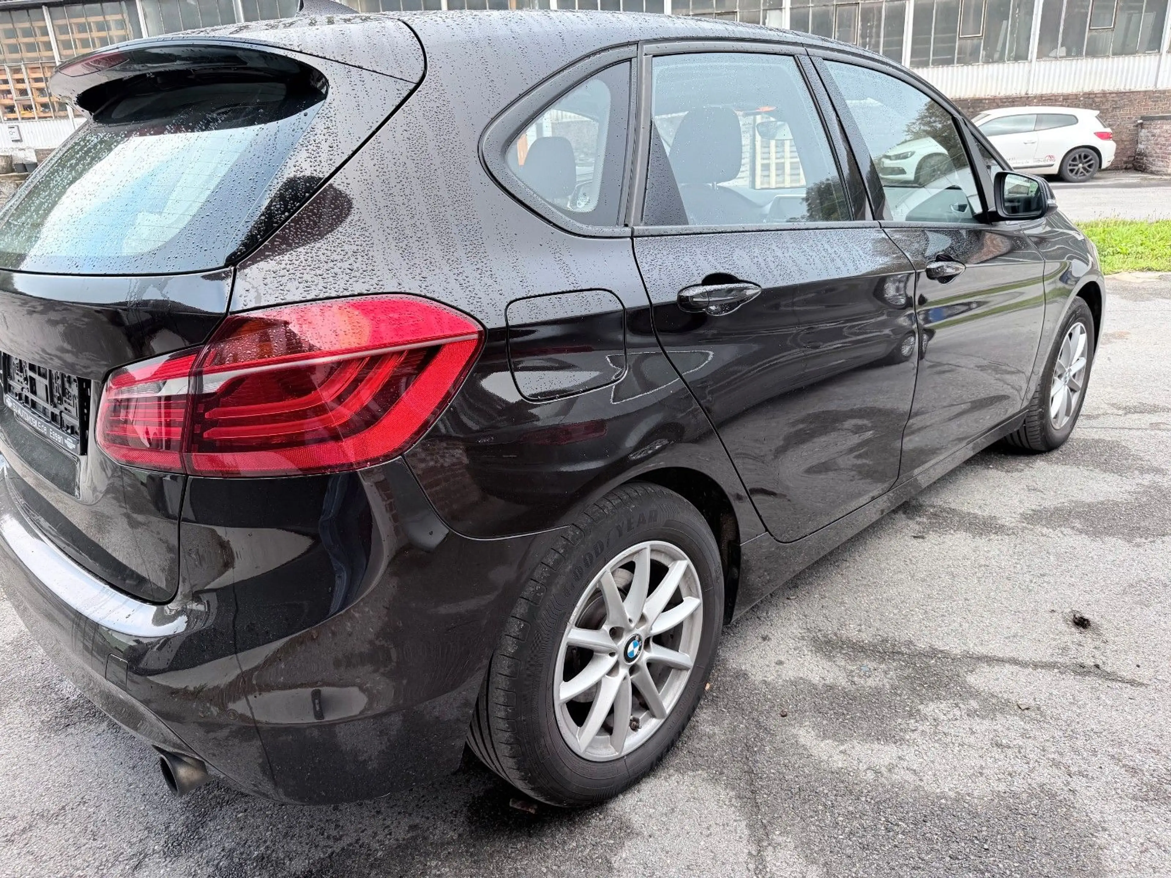 BMW 220 2 Active Tourer 220 i — photo 3