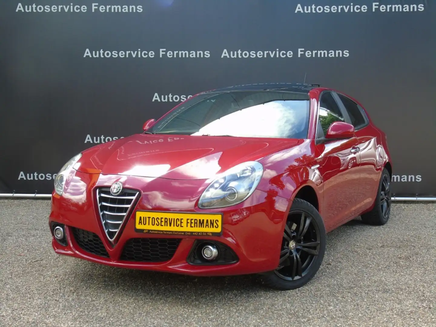 Alfa Romeo Giulietta 1.4 Turbo Multiair170PK - 2015 - 119DKM - Panodak Rouge - 1