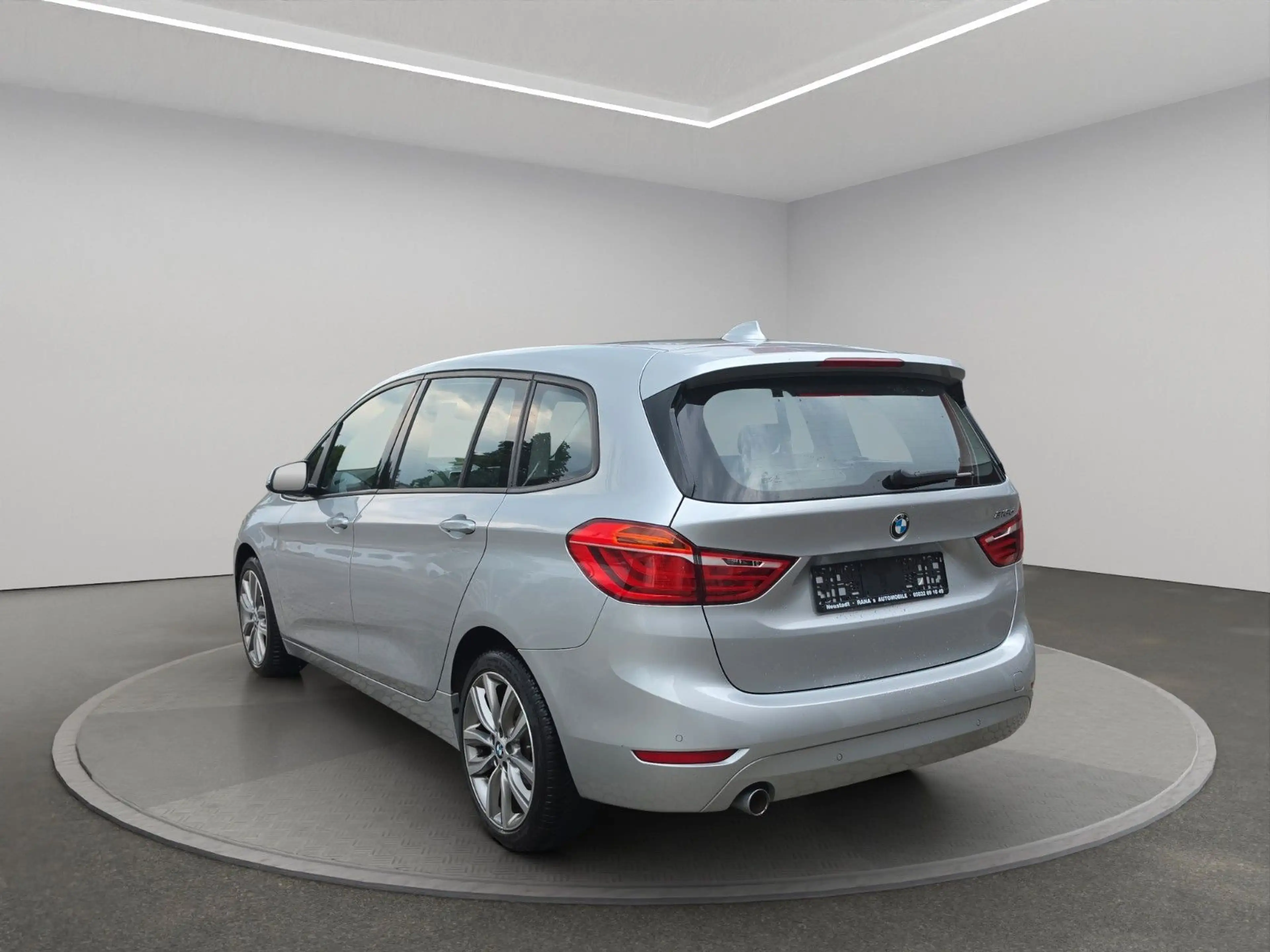 BMW 216 2 Gran Tourer 216 d Advantage — photo 7