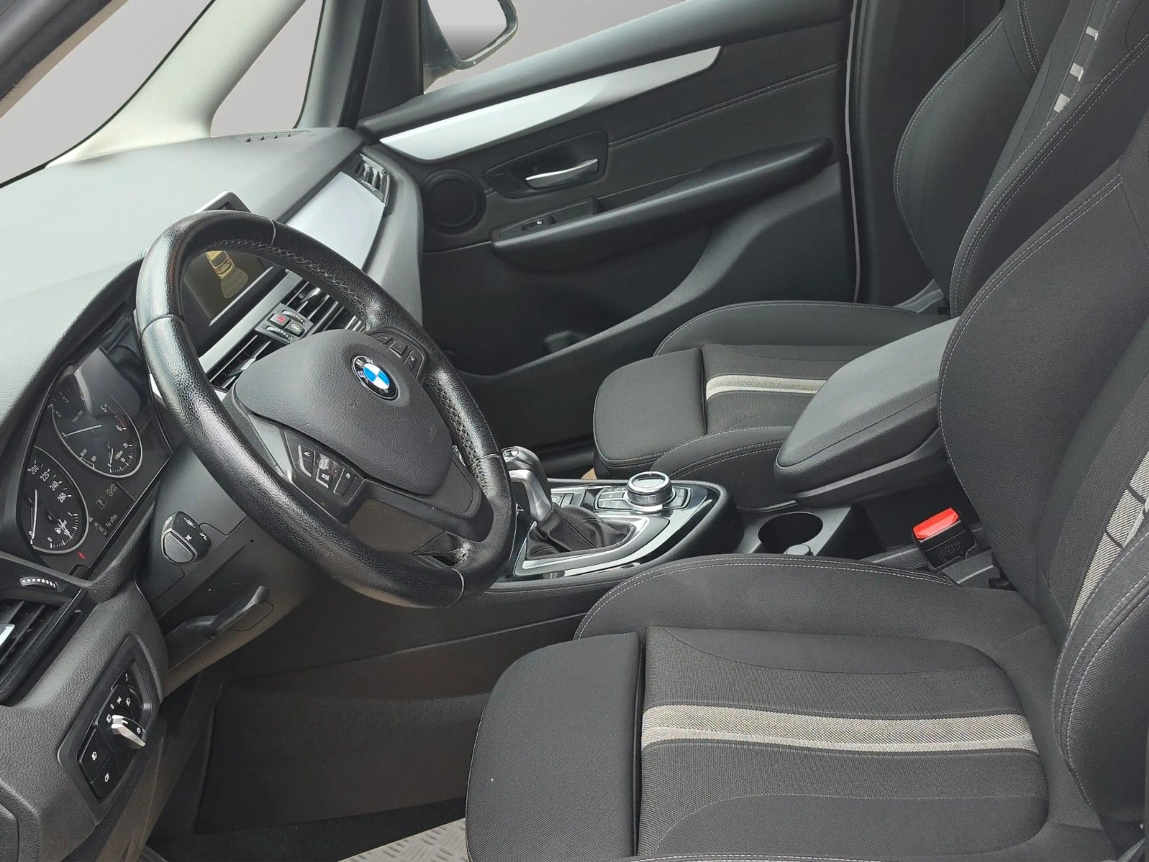 BMW 216 2 Gran Tourer 216 d Advantage — photo 13