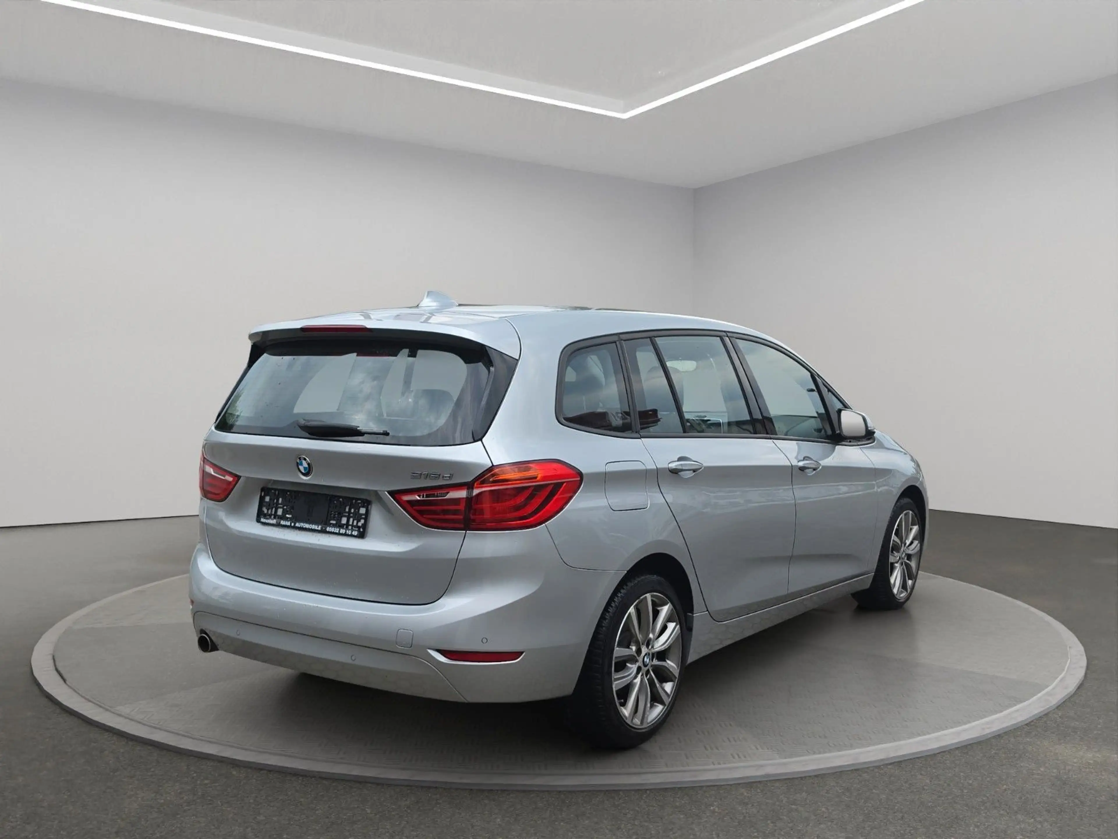 BMW 216 2 Gran Tourer 216 d Advantage — photo 9