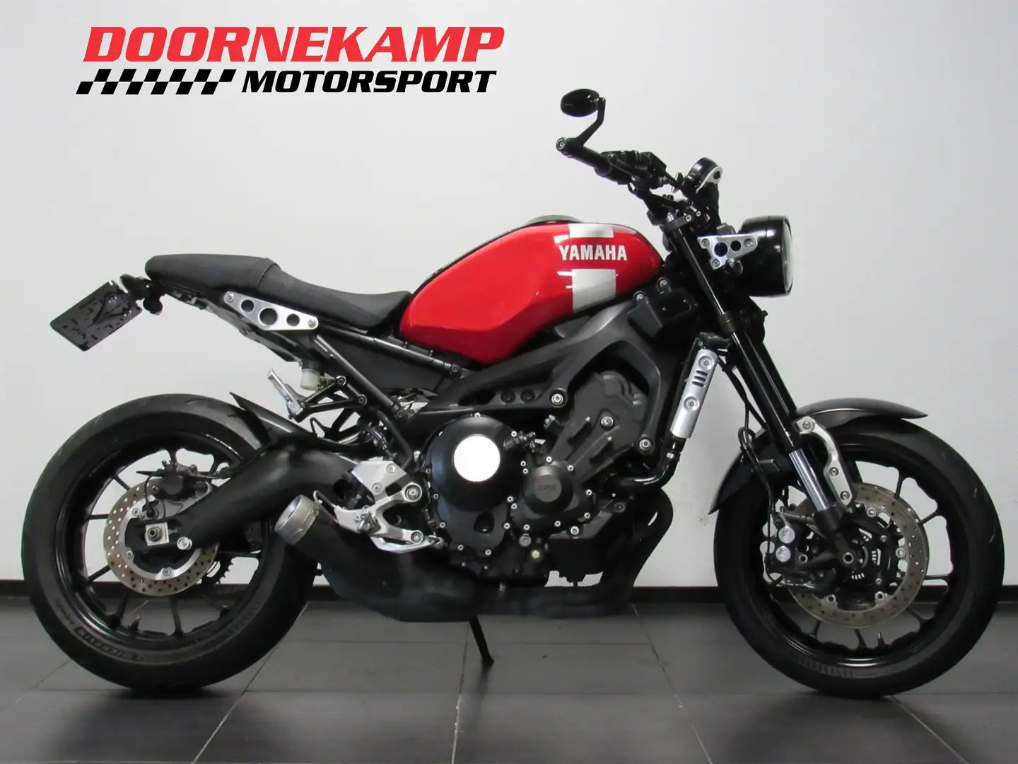 Yamaha XSR 900 ABS Rood - 1