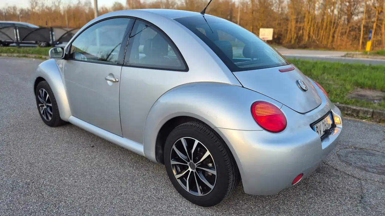 Volkswagen New Beetle 1.6, foto 6