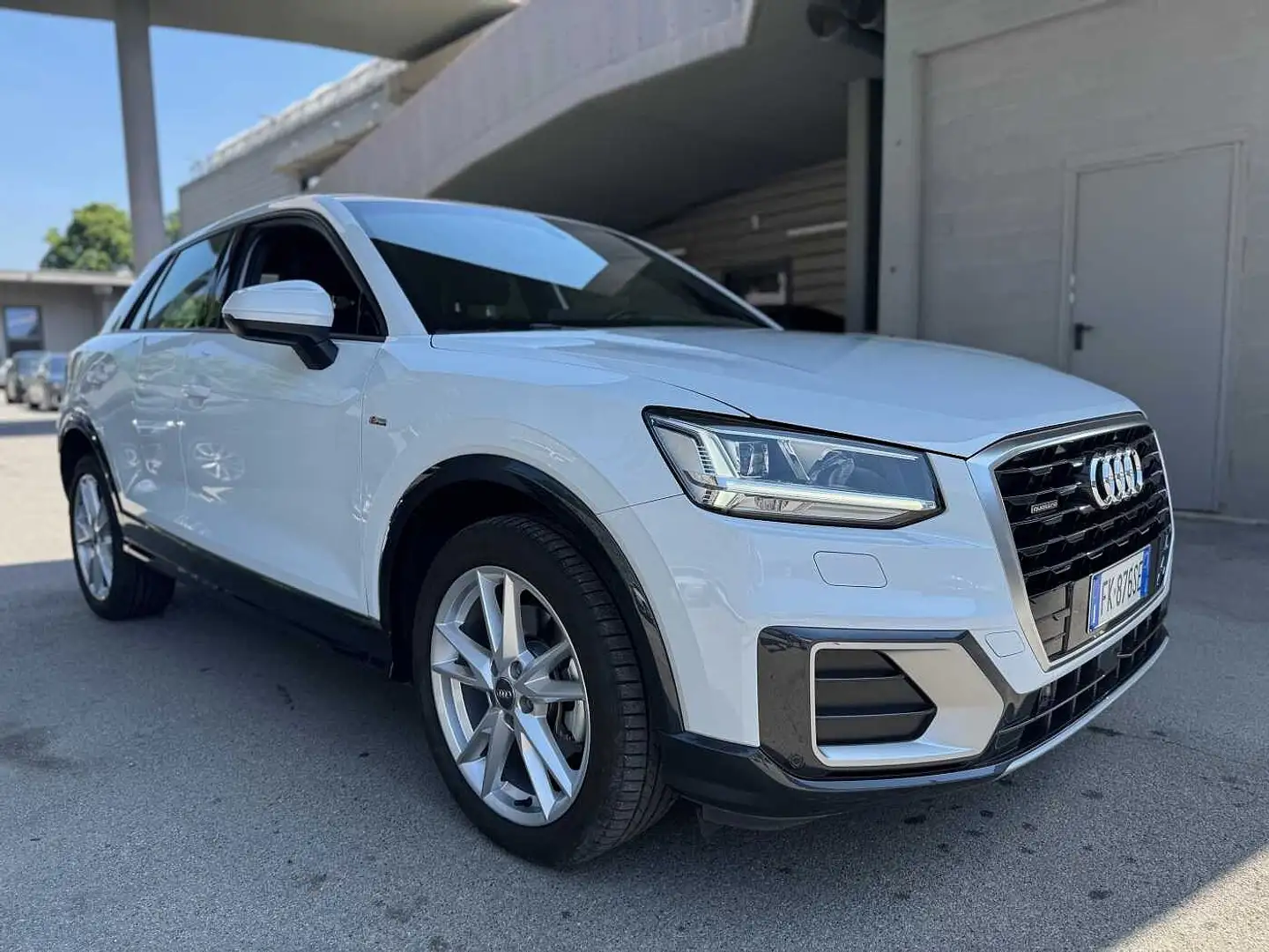 Audi Q2 2.0 TDI quattro S tronic S line Edition Wit - 1