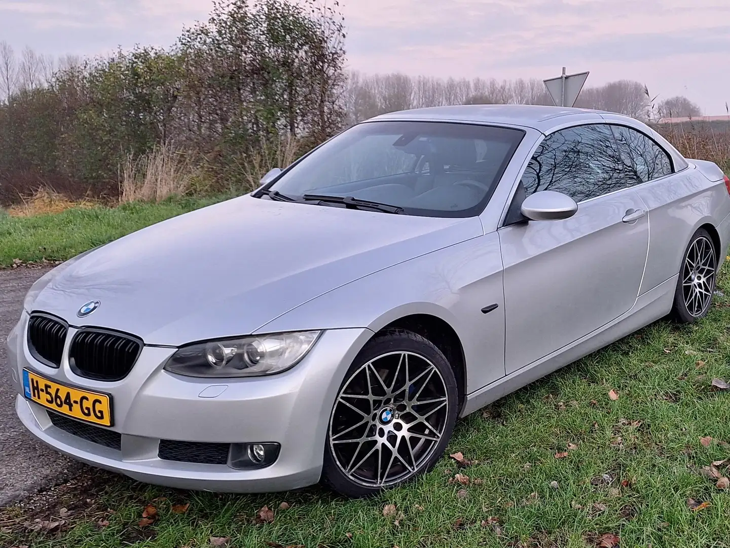 BMW 320 320i High Executive Grijs - 1