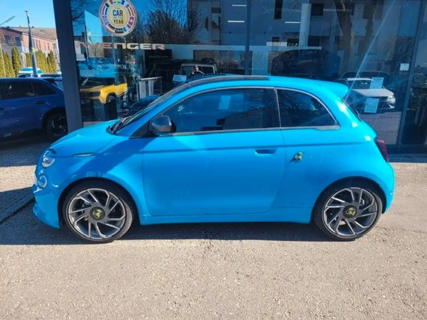 Abarth 500 e Scorpionissima plava - 1