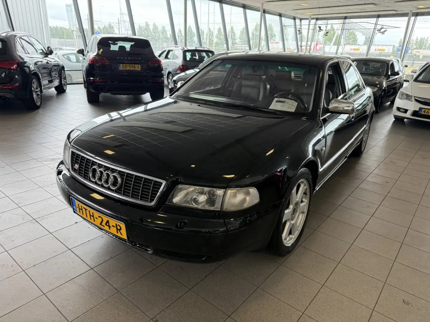 Audi S8 4.2 S8 Negru - 1
