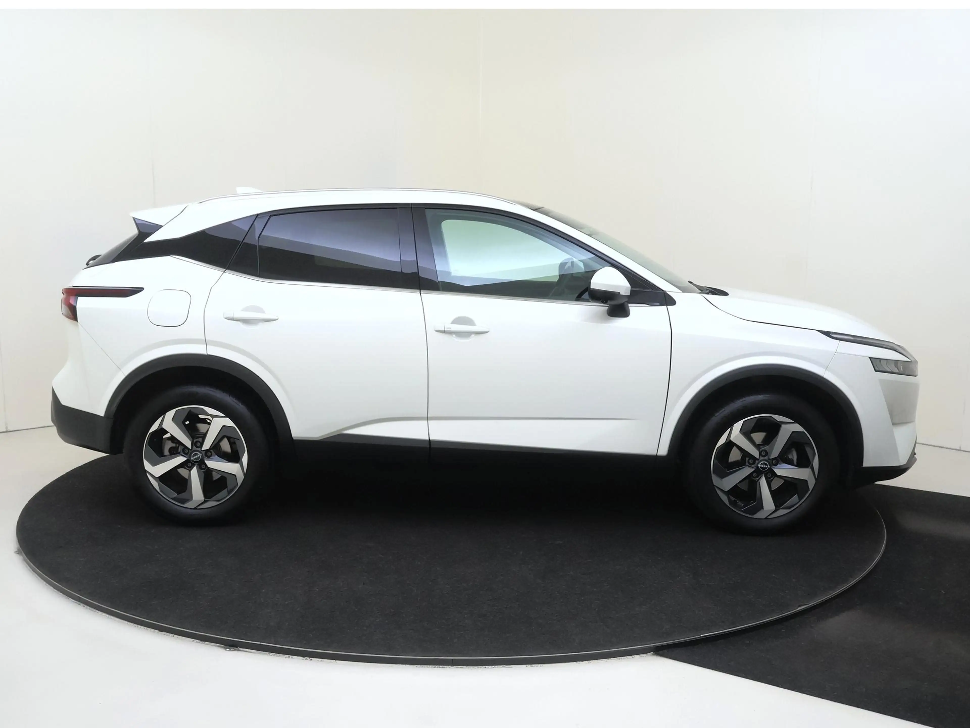 Nissan Qashqai 1.3 MHEV Xtronic N-Connecta | Carplay en Android a — photo 9