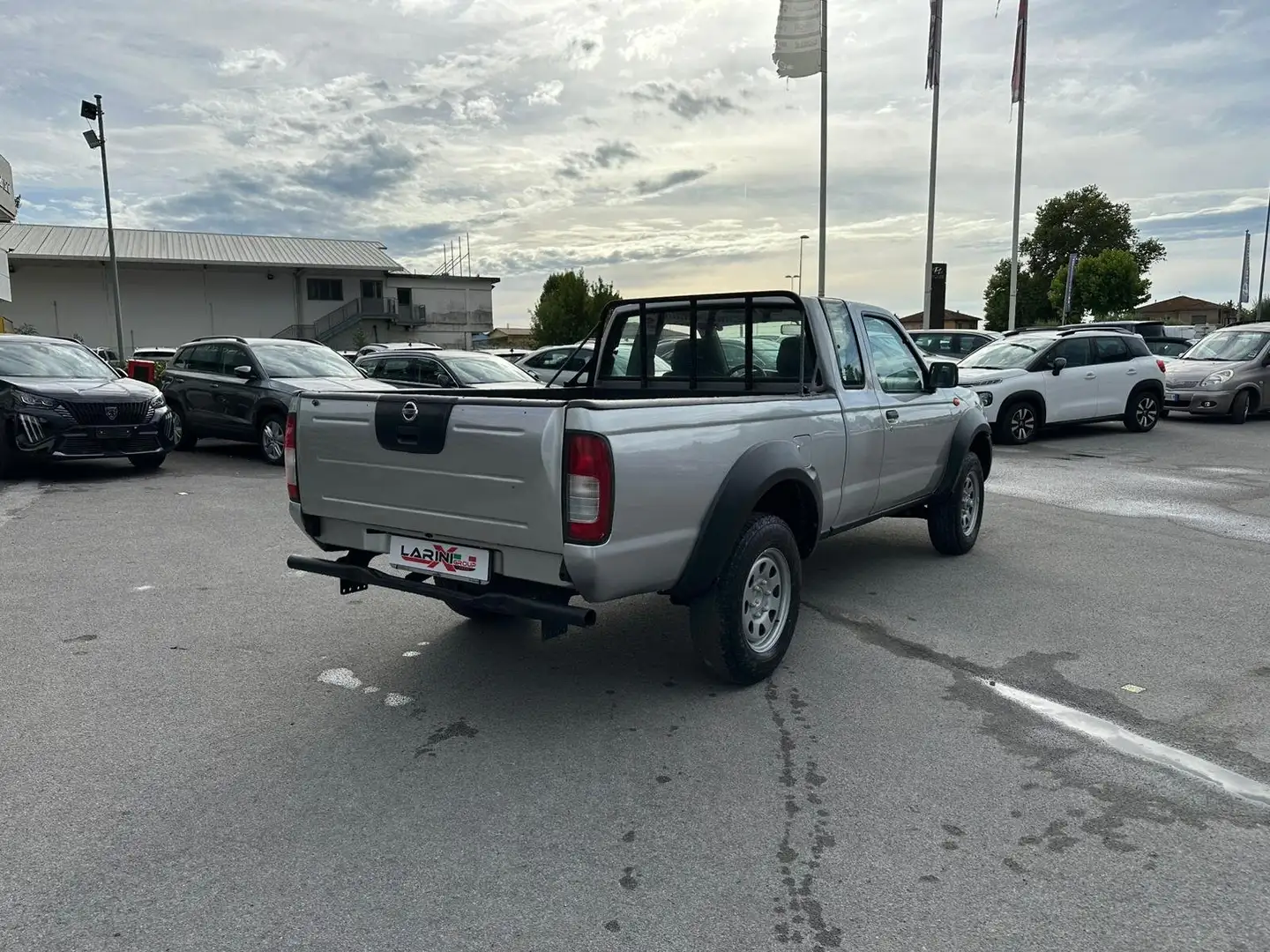 Nissan NP300 Zilver - 2