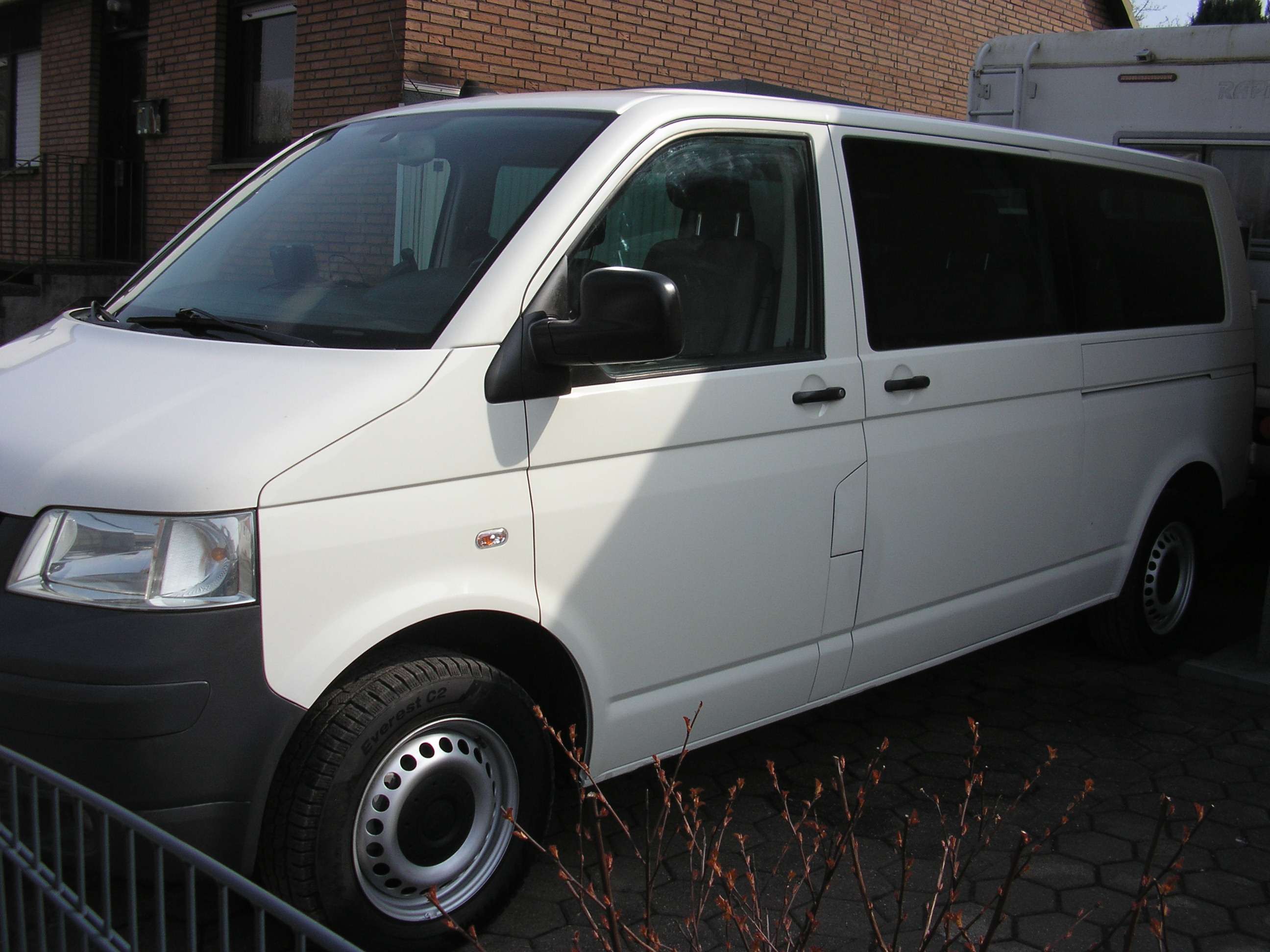 Second hand Volkswagen Transporter T5 Kombi
