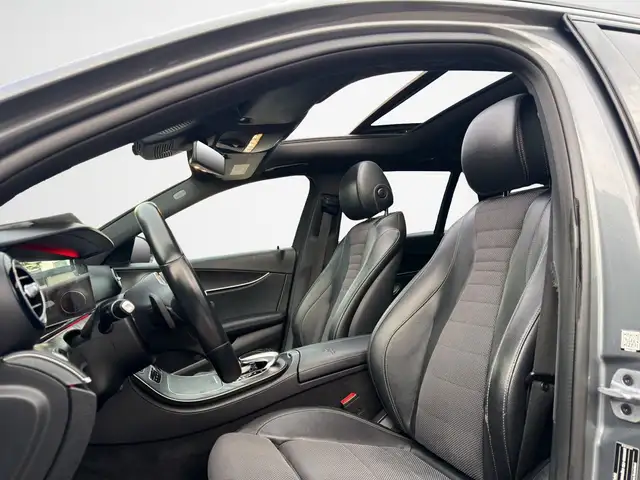 Mercedes-Benz E-Class view 10