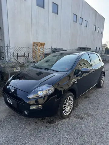 Fiat Punto 5p 1.2 Young c/navi,radio