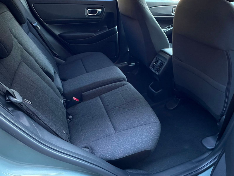 Honda HR-V 1.5 e:HEV Elegance KAM PDC SHZ NAVI ACC LED — photo 12