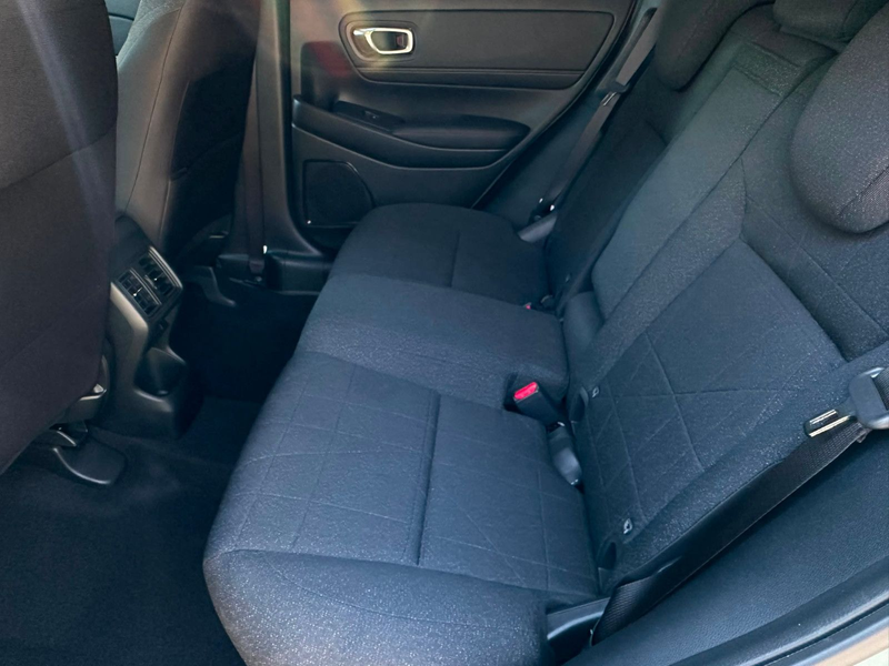 Honda HR-V 1.5 e:HEV Elegance KAM PDC SHZ NAVI ACC LED — photo 6