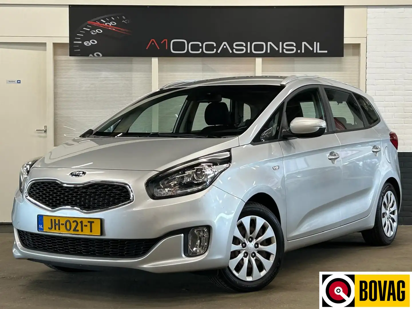 Kia Carens 1.6 GDi DynamicLine + 7 PERSOONS + NAVI Grijs - 1