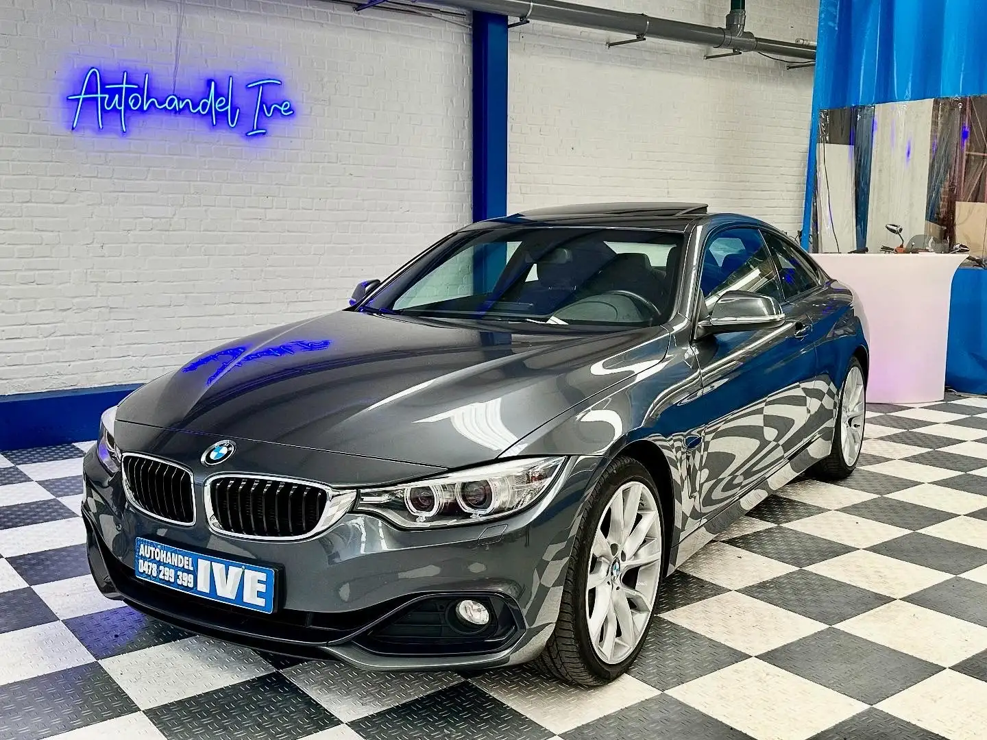BMW 420 420i Coupe xDrive Sport-Aut.  **open dak** Grijs - 1
