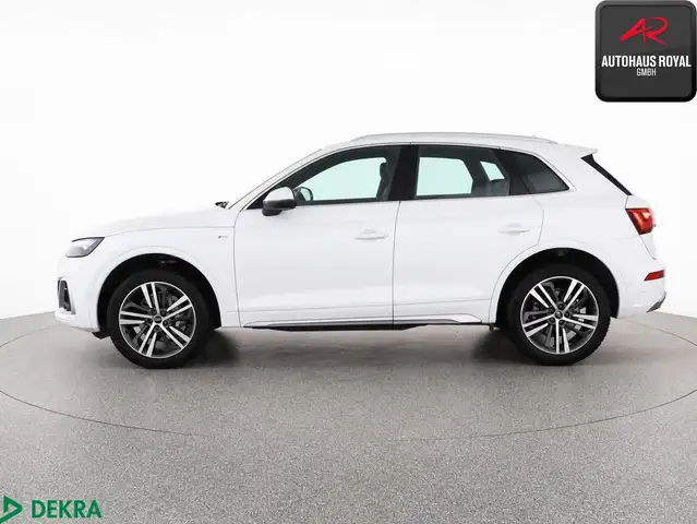 Audi Q5 view 2