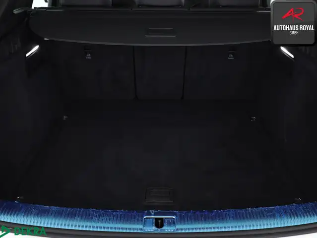 Audi Q5 view 13