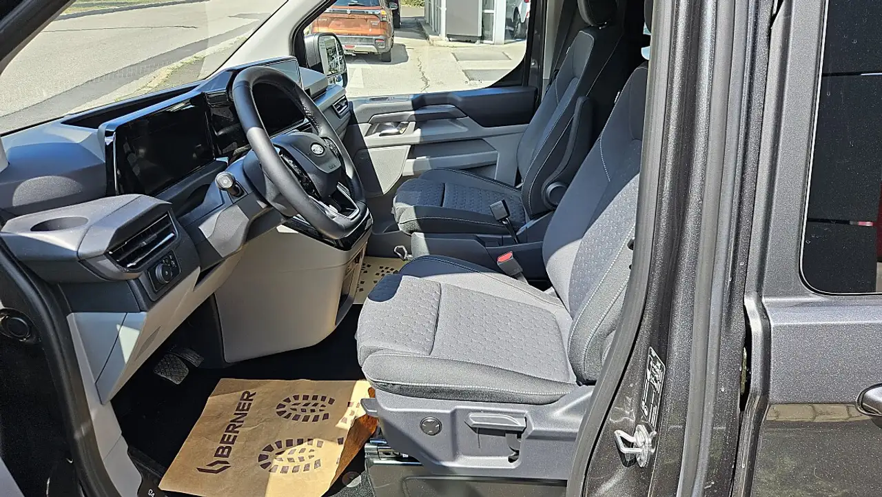 Ford Tourneo Custom 2026 — фото 8
