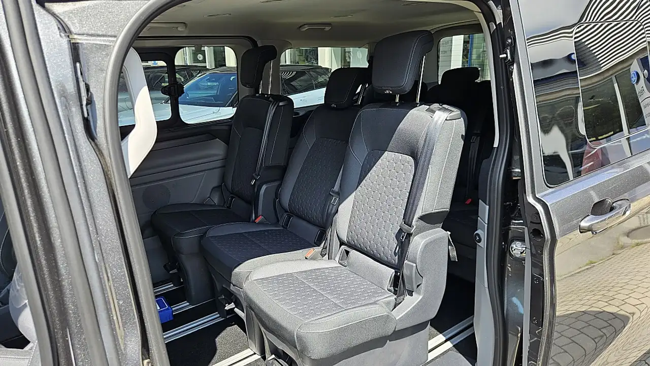 Ford Tourneo Custom 2026 — фото 9