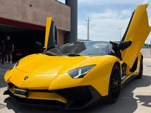 Lamborghini Aventador